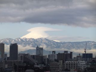 FUJI20110218-4